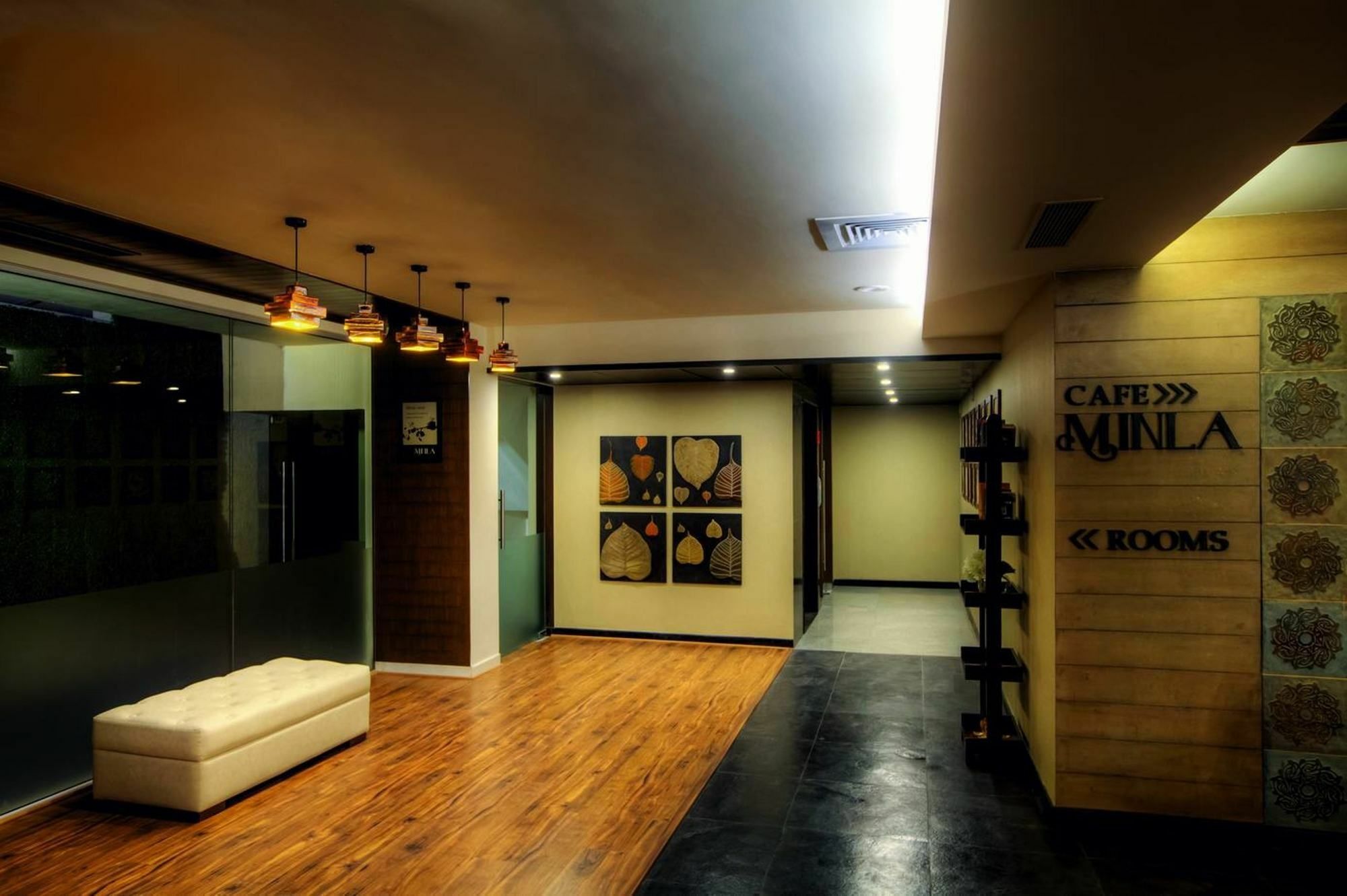 Minla Hotel Bangalore Eksteriør bilde